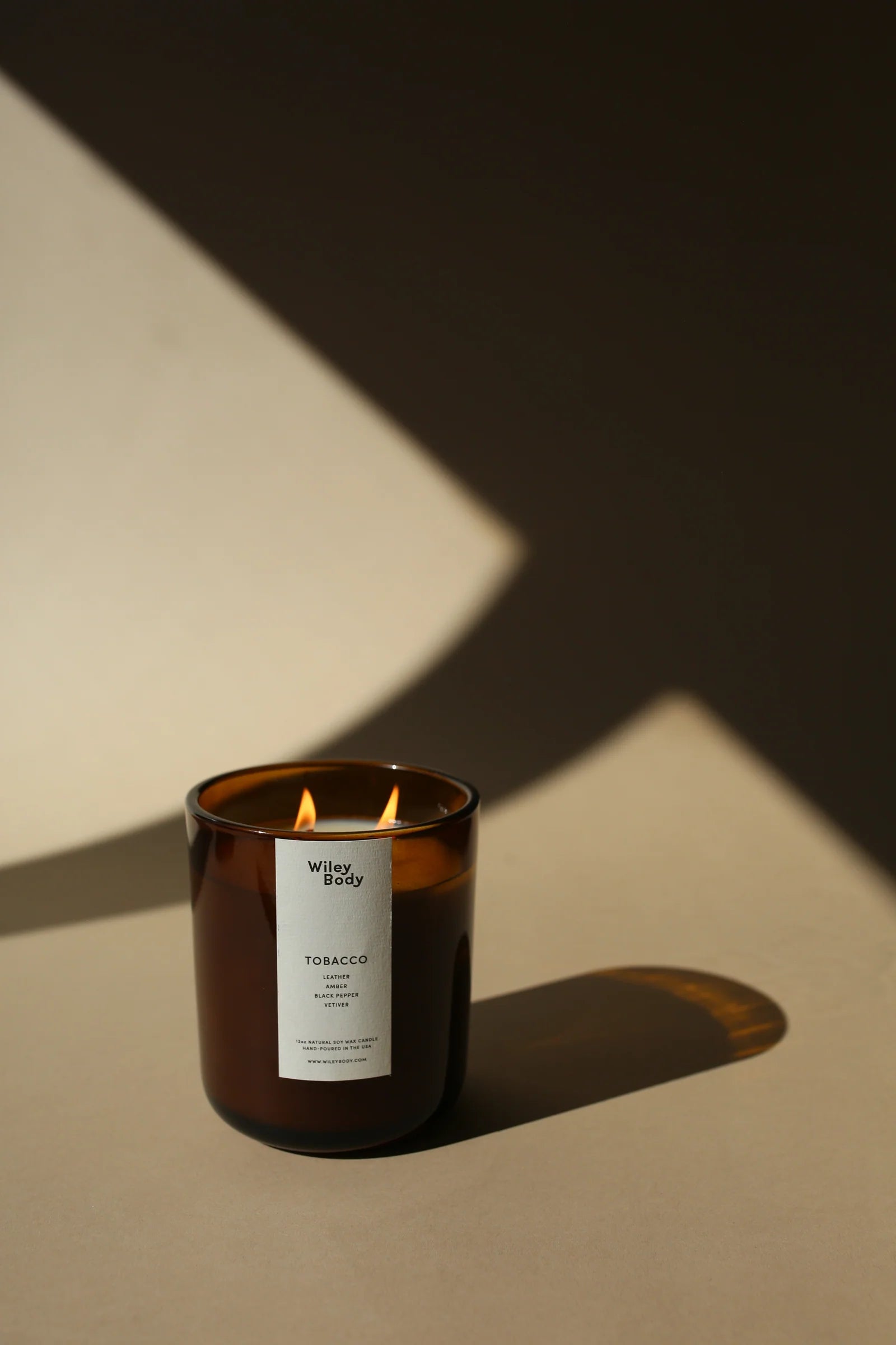 Wiley Body Candle - Tobacco